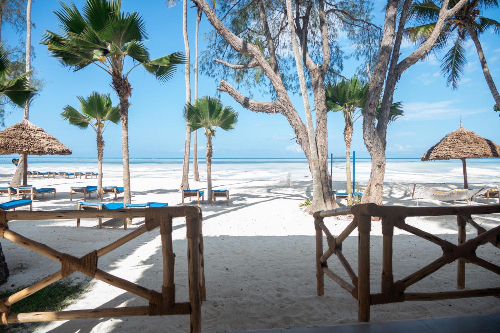 Royal Mandarin Hotel & Resort Pwani Mchangani Buitenkant foto