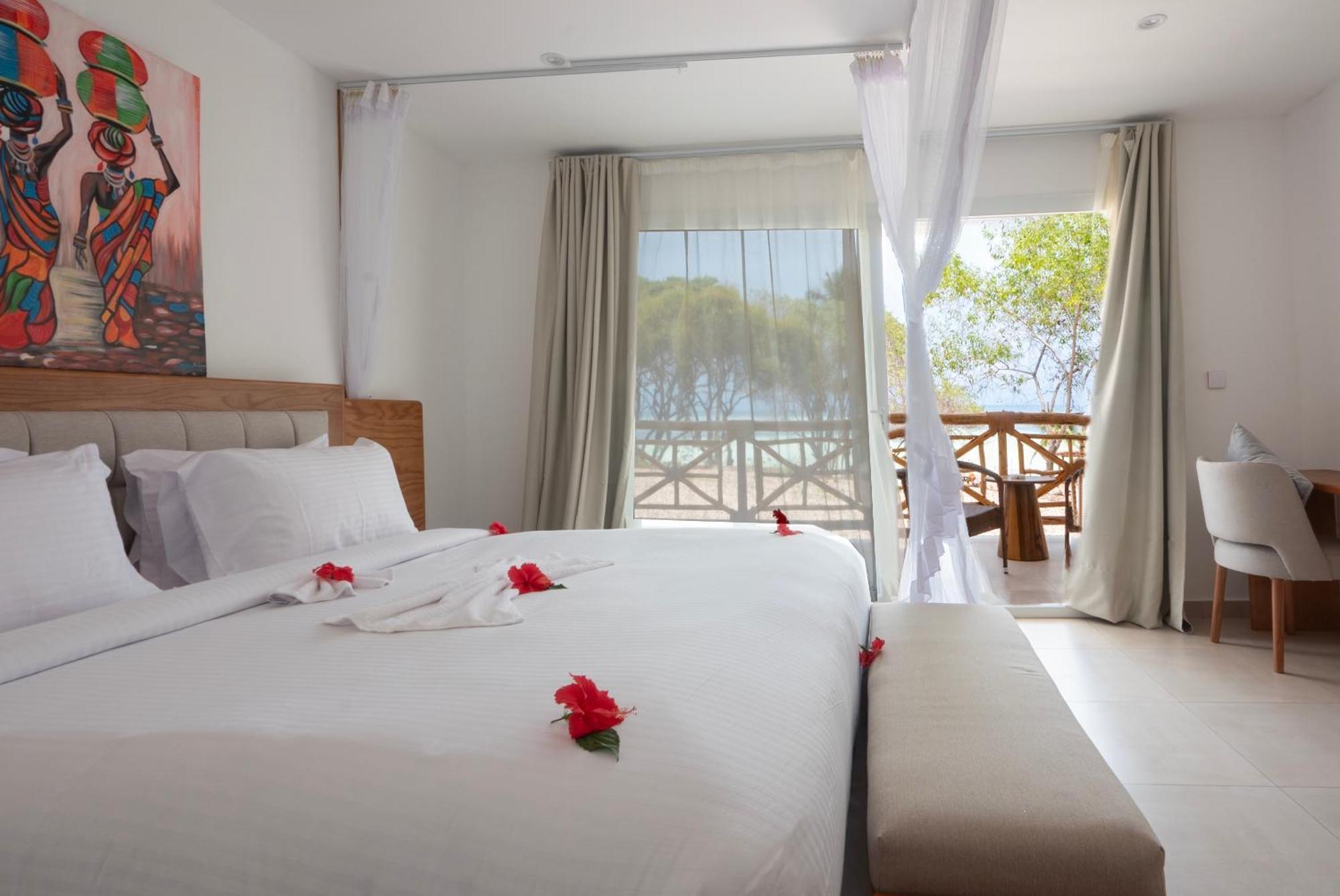 Royal Mandarin Hotel & Resort Pwani Mchangani Buitenkant foto