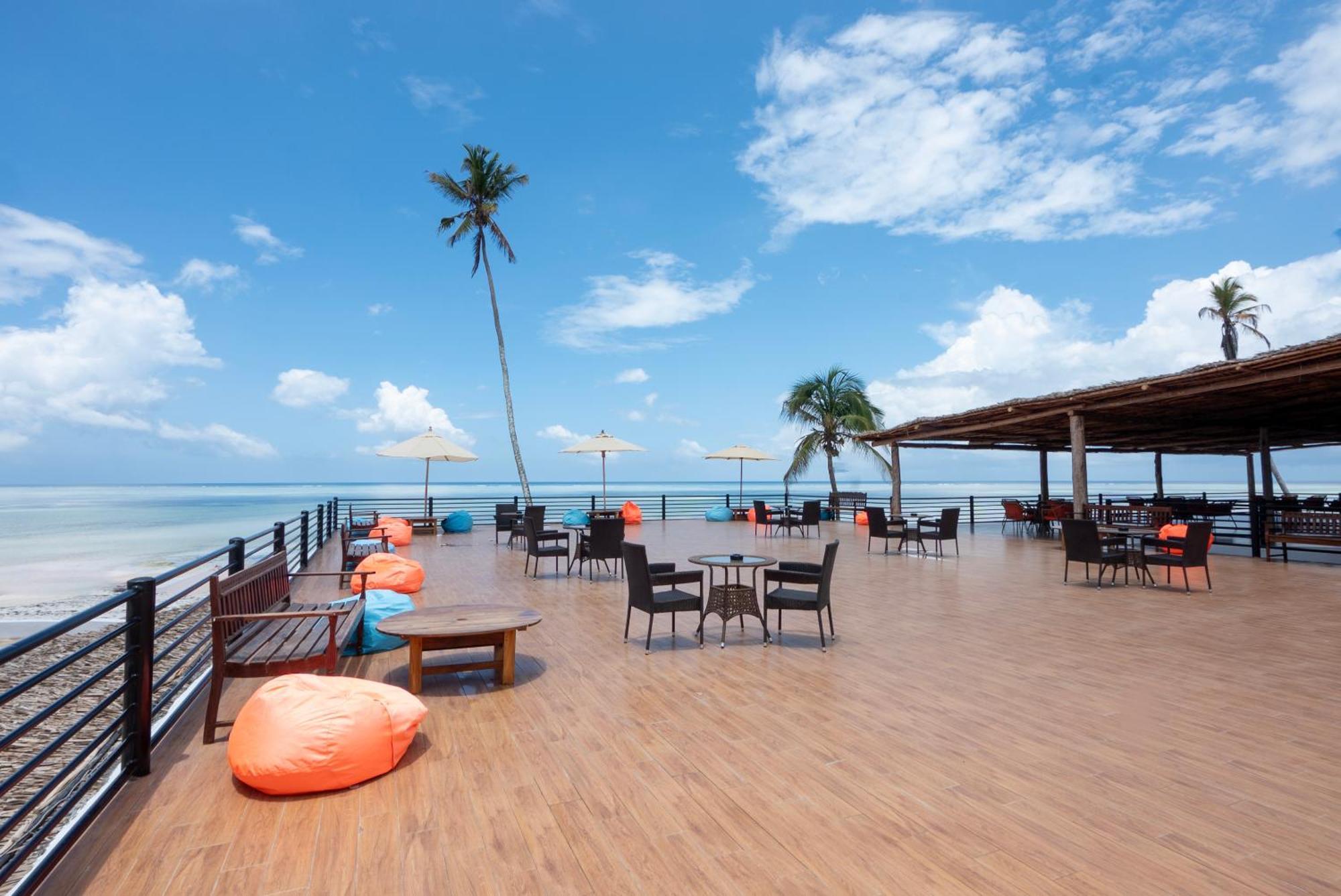 Royal Mandarin Hotel & Resort Pwani Mchangani Buitenkant foto