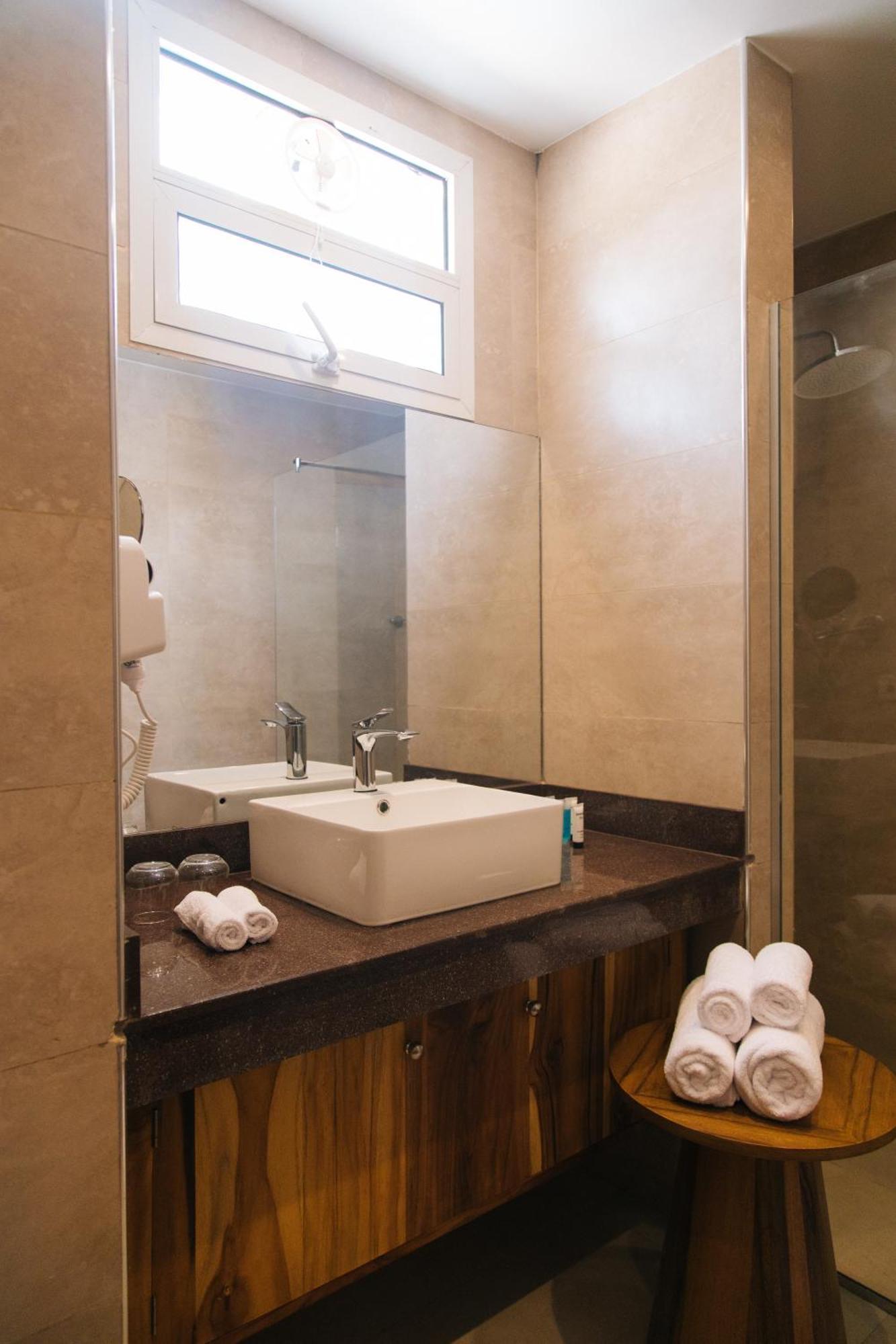 Royal Mandarin Hotel & Resort Pwani Mchangani Buitenkant foto